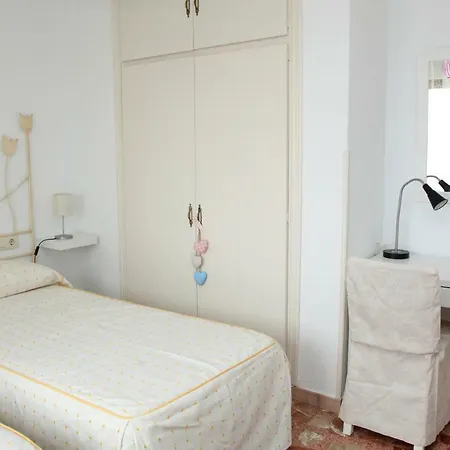 La Hojarasca * Cuevas Del Valle